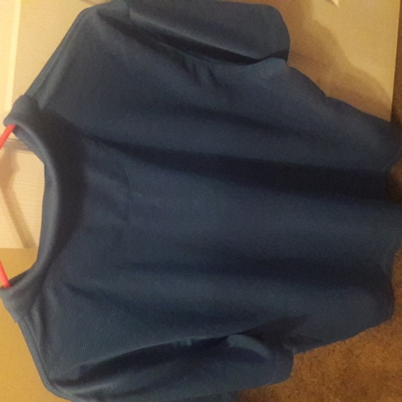 Men's Van Heusen top NWT - Picture 7 of 9